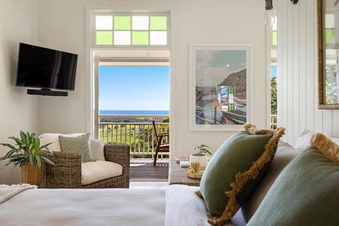 A Perfect Stay - Coolamon Studio - Tourism TAS 2