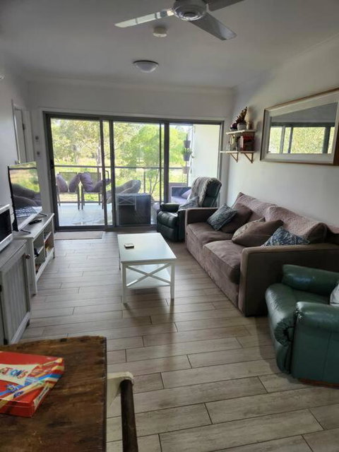 A Quiet Unit Overlooking A Reserve - Tourism TAS 4