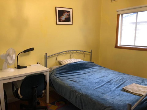 A Single Room Near The Railway Station - Tourism TAS 0