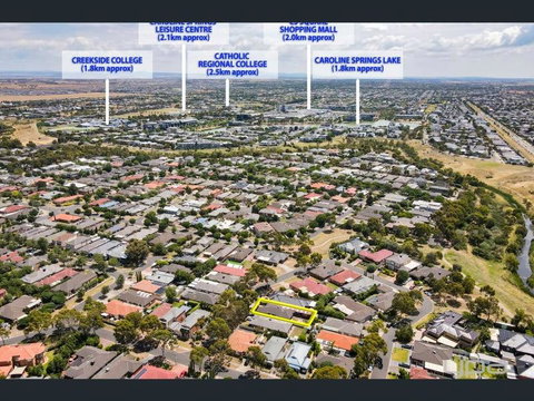 A Spacious Vacation Home Nearby Melbourne Airport - Tourism TAS 2