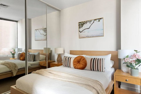 A Stylish & Central 2BR Apt Near Flinders Station - Hobart Tourism 0