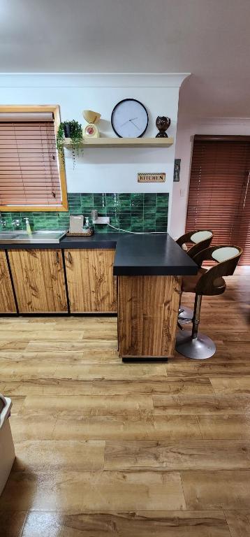 Abbey Beach Shack - Hobart Tourism 3