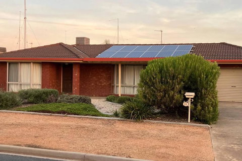 Abide Awhile - Tourism TAS 0