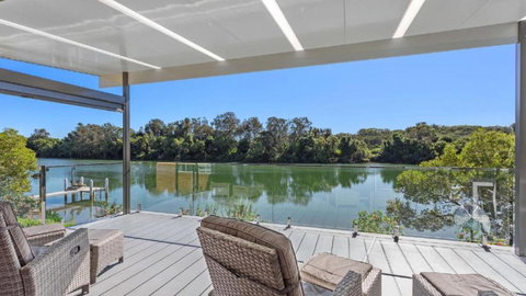 Absolute River Front House - Tourism TAS 1