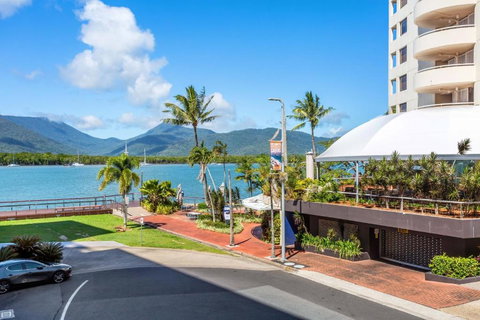 Absolute Waterfront - Enjoy Exceptional Lifestyle - Tourism TAS 3