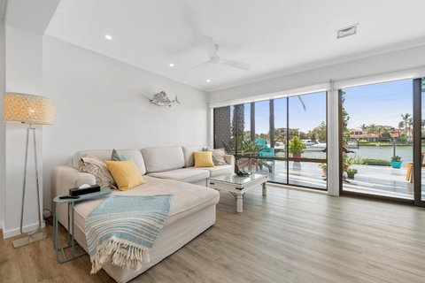 Absolute Waterfront Marina Views - Tourism TAS 1