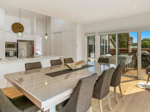 Absolutely Beach - Tourism TAS 2