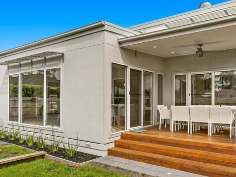 Absolutely Beach - Tourism TAS 1