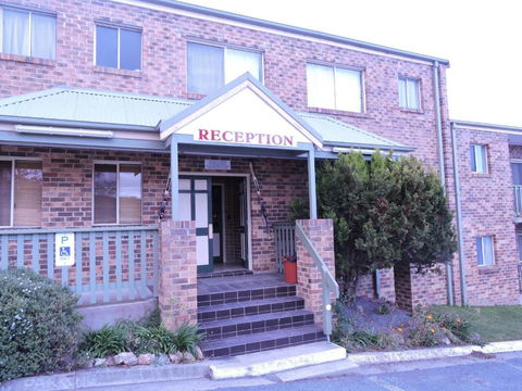 Acacia Snowy Motel - Hobart Tourism 4