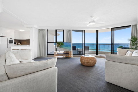 Acapulco Deluxe 2 Bedroom Apartment - CoastHM - Tourism TAS 1