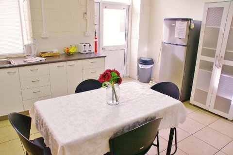 Accommodation @ Isa - Tourism TAS 4
