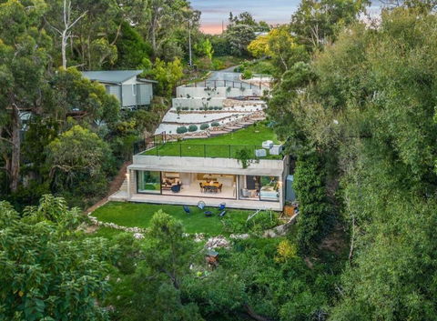 Adelaide Hills Underground - Hobart Tourism 0