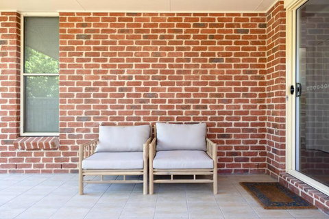 Adorable 1-bedroom Kuzman Guesthouse - Tourism TAS 2