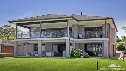 Adrift - Tourism TAS 0