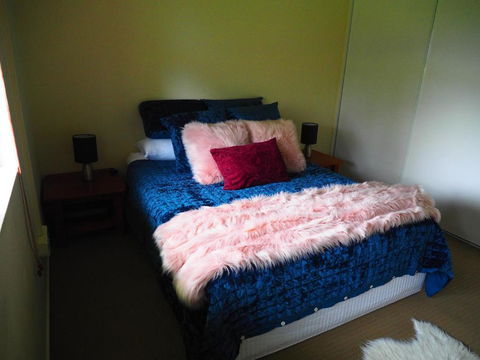 Accommodation On Westlake Mount Ommaney - Hobart Tourism 4