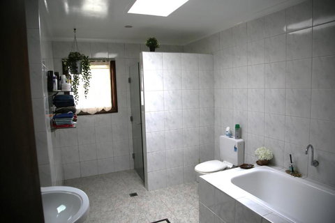 A Holiday Home For Every Season - Tourism TAS 2