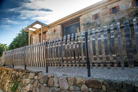 A Romantic Uraidla Studio - Tourism TAS 4