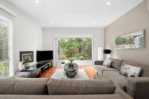 Aireys Oasis - Tourism TAS 1