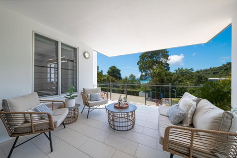 Airlie Sea View - Tropical Vibes Whitsundays - Tourism TAS 4