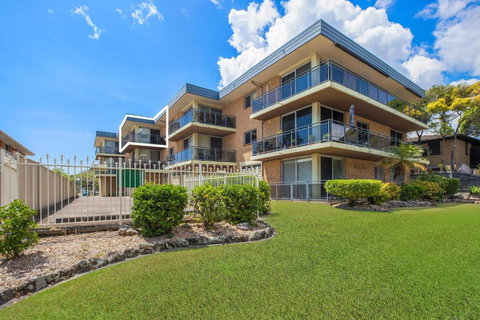 Albert Court 9 - Tourism TAS 0