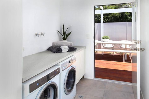 Alex Heads Beach Haven - Hobart Tourism 2