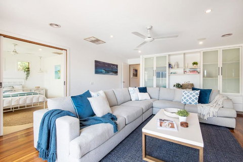 Alfresco Poolside Retreat Rye - Tourism TAS 3