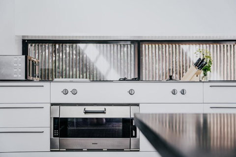 Alkina Lodge Nuru - Tourism TAS 1