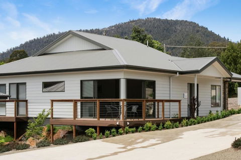 All Seasons Marysville - Hobart Tourism 2