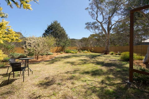 Alleura House Serene Bushland 4BR Families Groups - Hobart Tourism 2