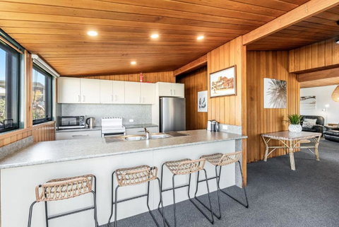 Alli Belle- Hilltop Gem - Tourism TAS 2