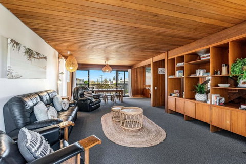 Alli Belle- Hilltop Gem - Tourism TAS 3