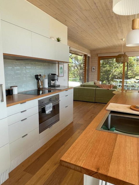 Alloca Beach Shack - Tourism TAS 4