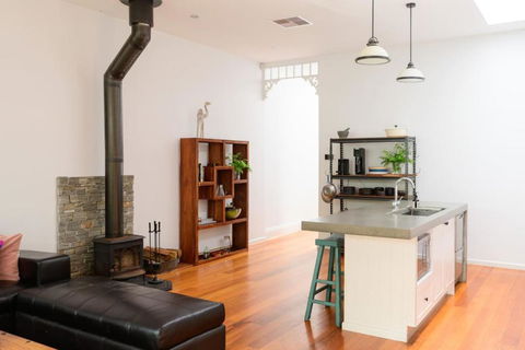 Alma, Art Deco Home In Caufield North - Tourism TAS 4