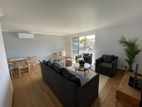 Alma Beach Haven - Tourism TAS 1