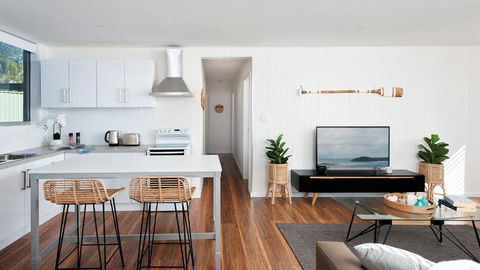 Aloha Beach House - Tourism TAS 2