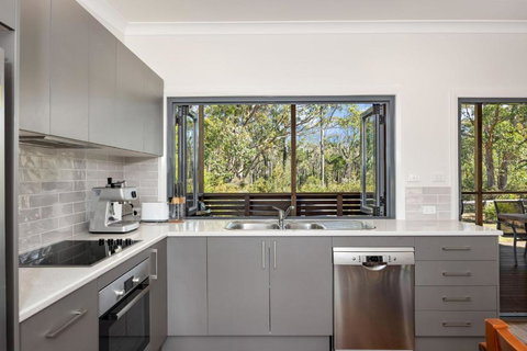 Aloha Kioloa - Tourism TAS 4