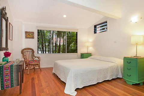 Aluna - Tourism TAS 3