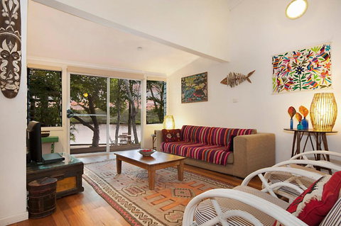 Aluna - Tourism TAS 4