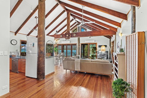 Amaroo On Airlie - Tourism TAS 1