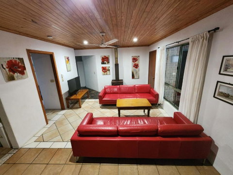 Amaroo Rainbow Shores - Tourism TAS 1