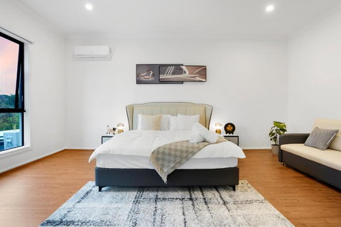 Amazing Backyard - MAX Entertain Beachside Retreat - Hobart Tourism 3