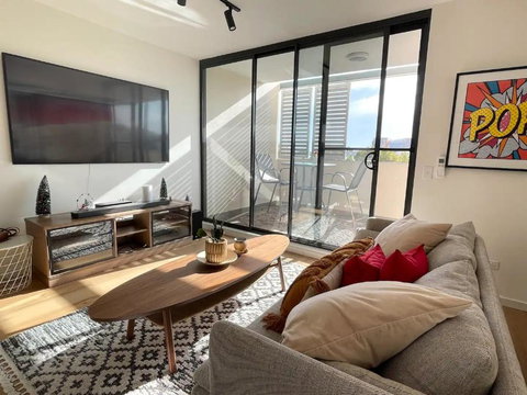 Amazing Penthouse In Waterloo - Tourism TAS 3