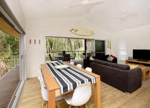 AMIRI AMITY POINT - Hobart Tourism 3