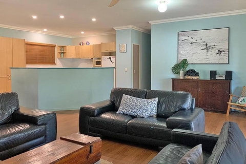 AMITY PINES - Tourism TAS 3