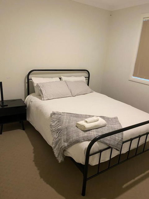 An Executive 3 Bedroom New House, All To Yourself - Hobart Tourism 2