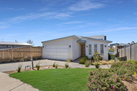 Anchored - Tourism TAS 4