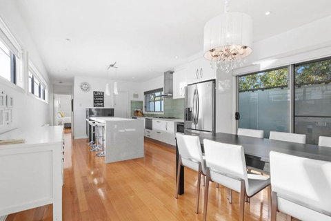 Anderson Pool Premium - Tourism TAS 4