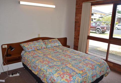 Anglers Lodge 4 - Bring Your Own Linen - Hobart Tourism 4