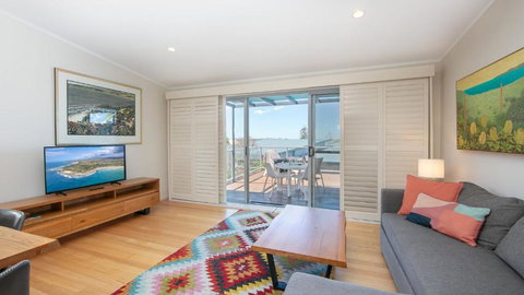 Angourie Blue 3 - Tourism TAS 0