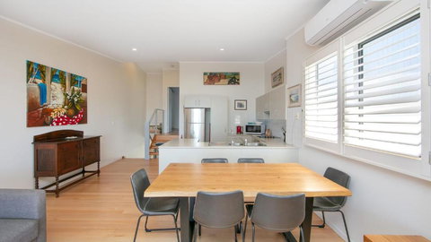 Angourie Blue 3 - Tourism TAS 1